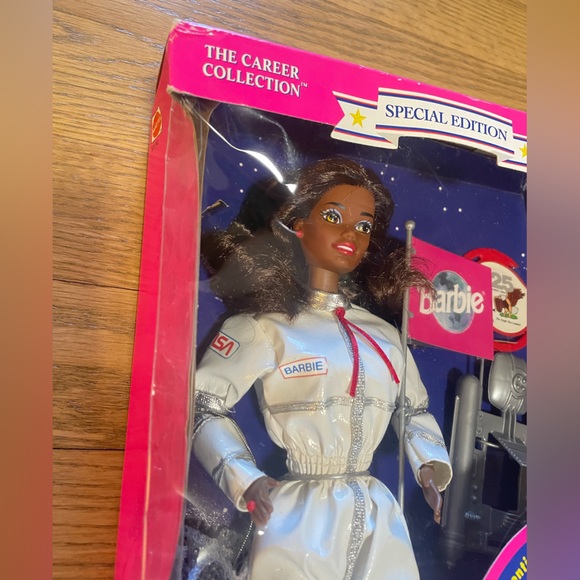 NIB - Astronaut Barbie - Career Collection - African American Doll - 1994 - Picture 5 of 16